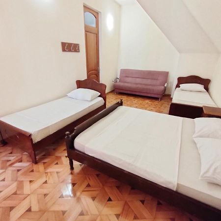 Batumi Sun Hostel Esterno foto