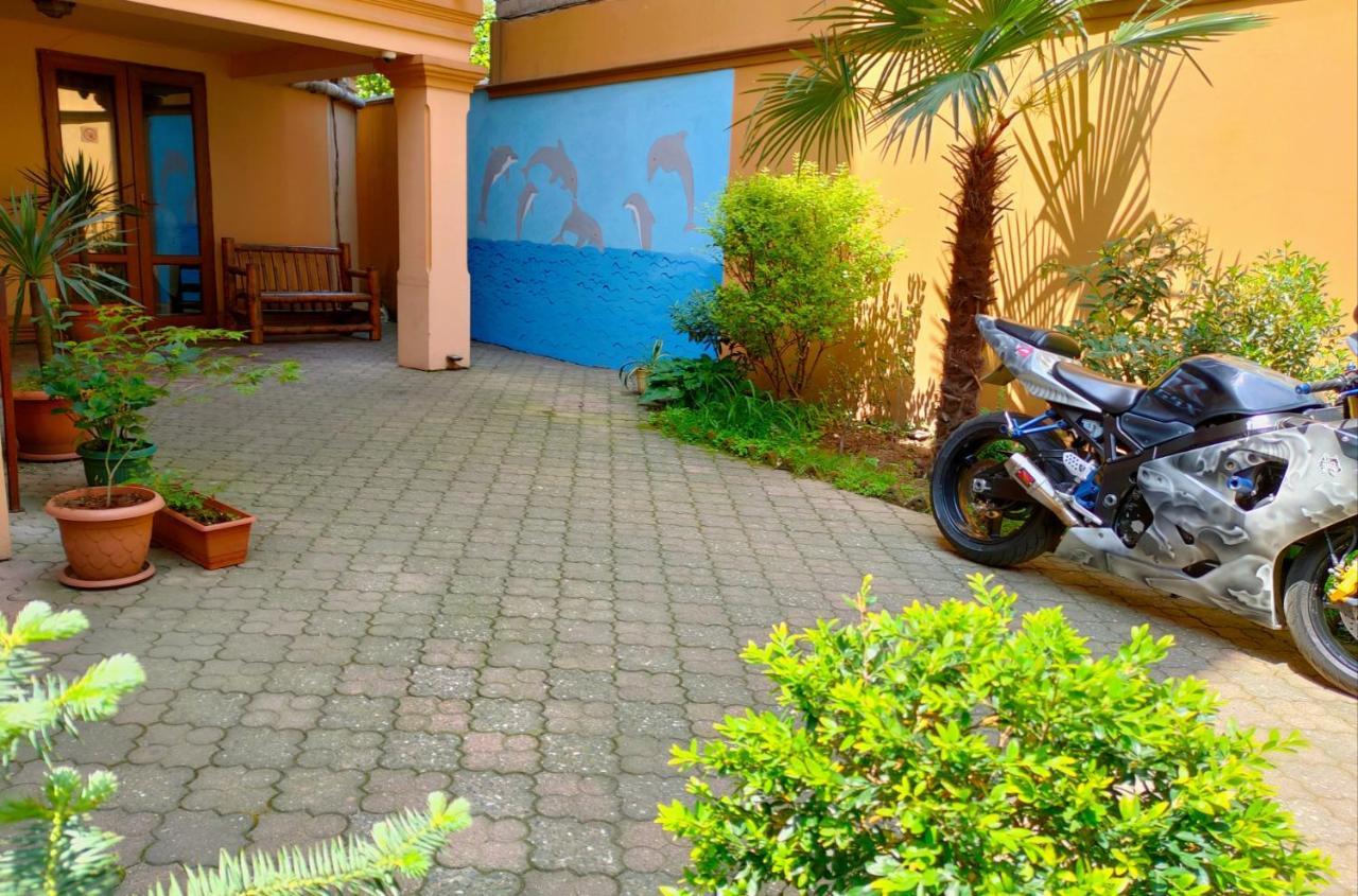 Batumi Sun Hostel Esterno foto