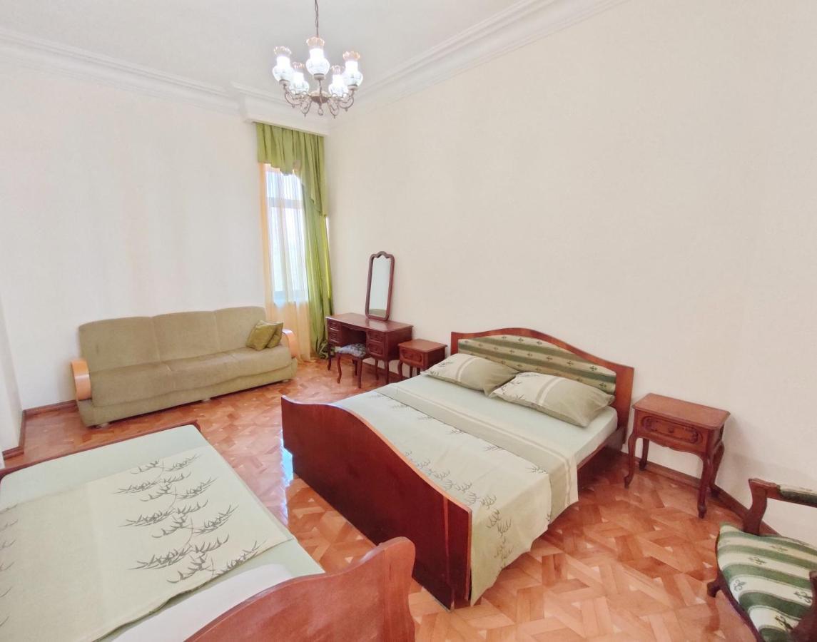 Batumi Sun Hostel Esterno foto