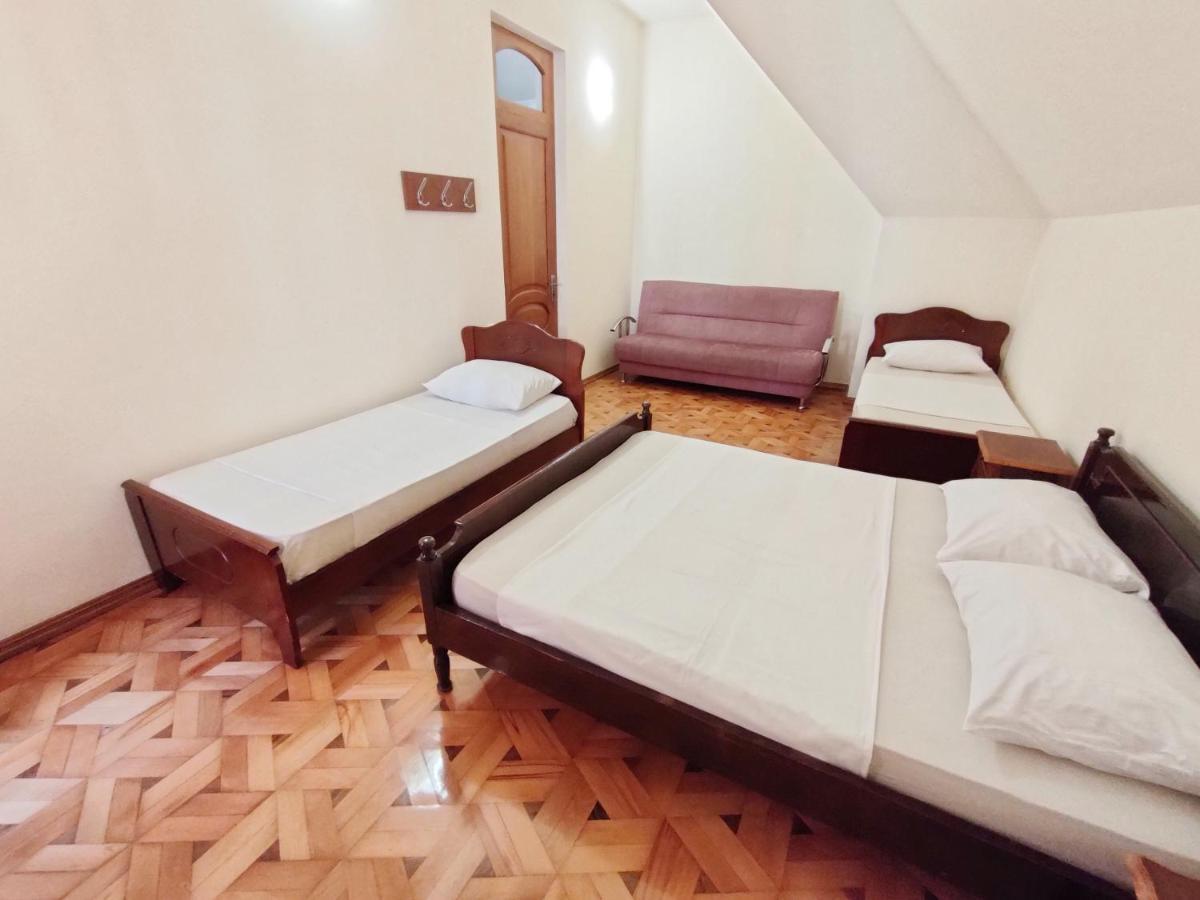 Batumi Sun Hostel Esterno foto