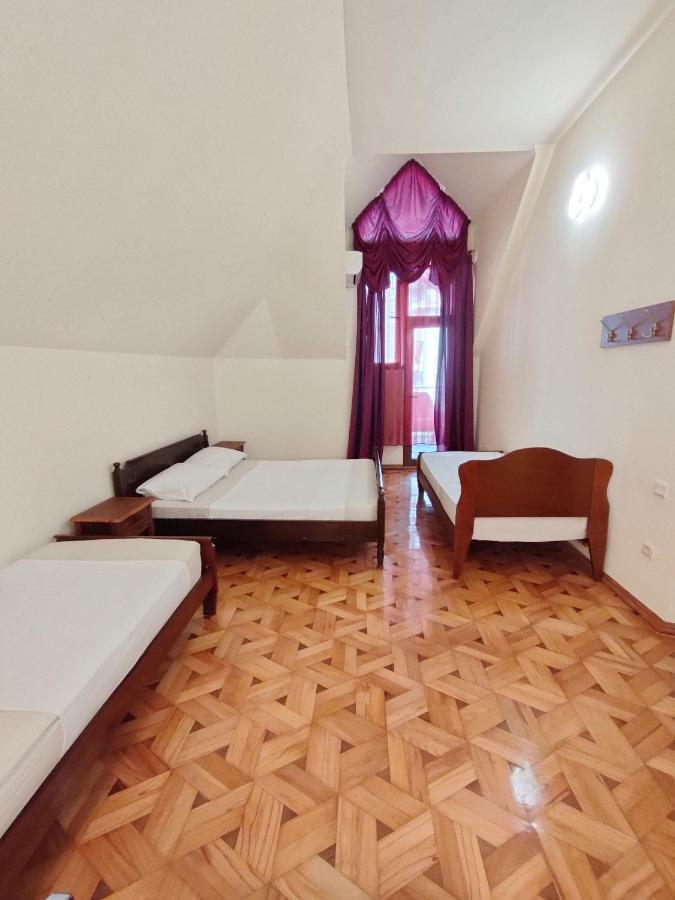 Batumi Sun Hostel Esterno foto