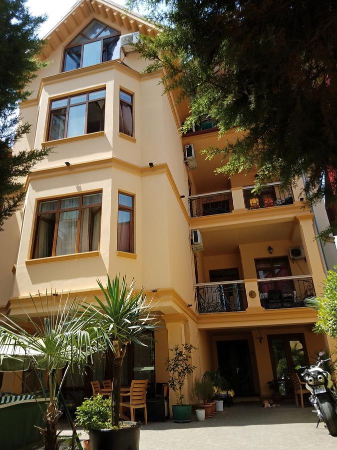 Batumi Sun Hostel Esterno foto
